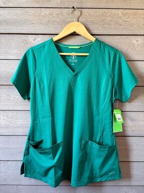 NWT Healing Hands Scrub Top